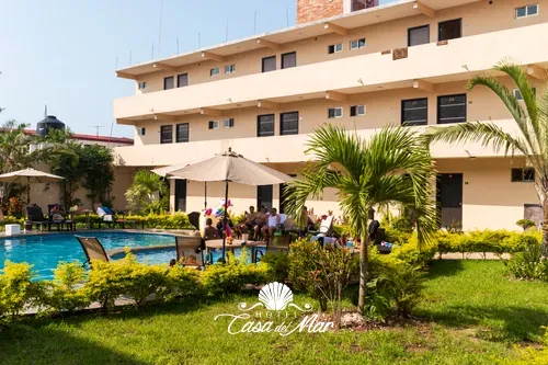 Alberca y chapoteadero interior